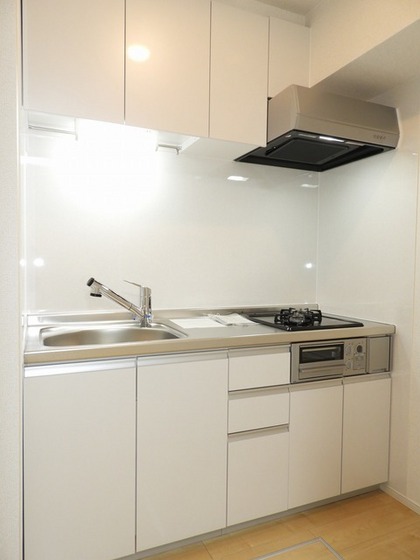 プラシード鶴江