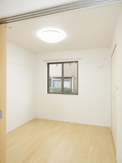 プラシード鶴江