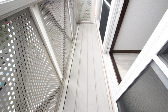 フレグランス串戸A