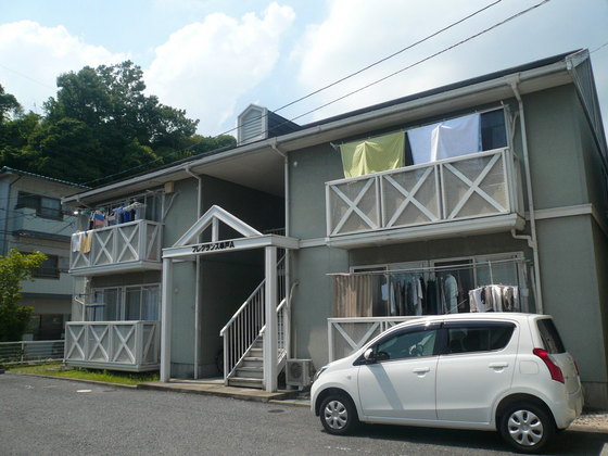 フレグランス串戸A