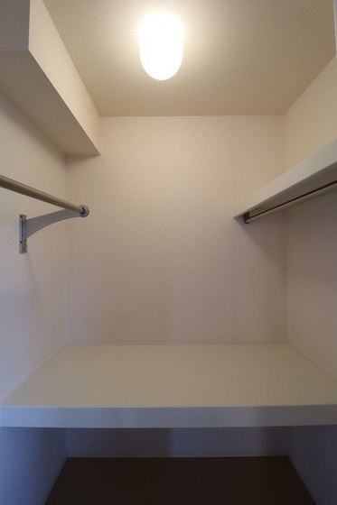 グランシャリオ B棟