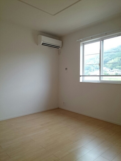 ベントルナータ E