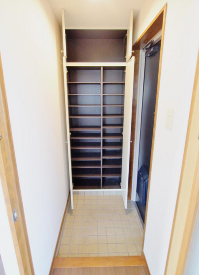 プレジール堀越