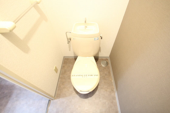 ルミエール鶴江B棟