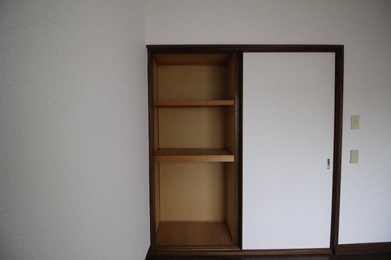 津島サンコーポ