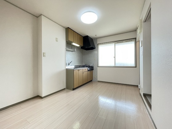 クレールシャトー吉田 A棟