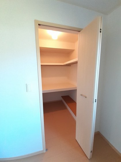 サンファミール西辛川