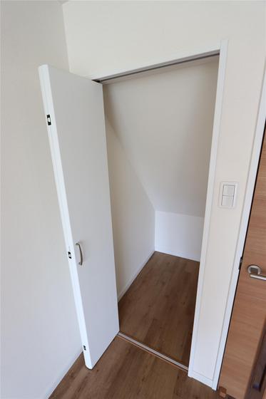 ラ・イース津高