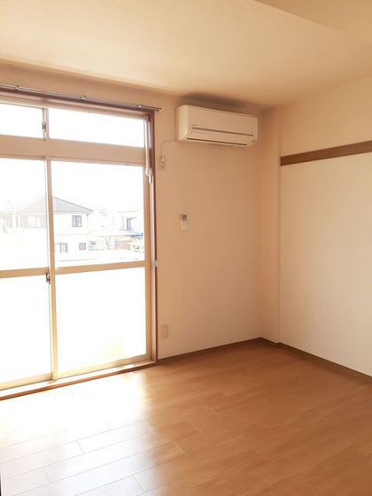 オーキッドテラス平井