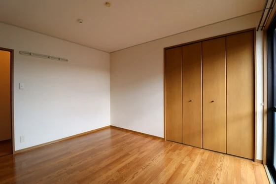 ビューラー福泊 A棟