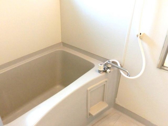 スターライト中央 A棟