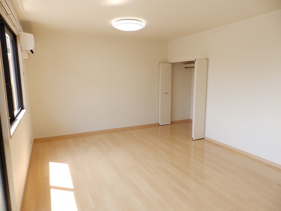 スターライト中央 A棟