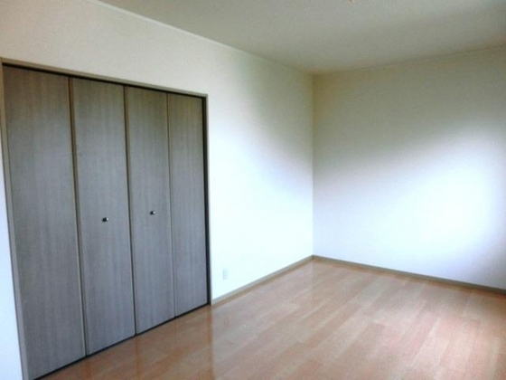 スターライト中央 A棟