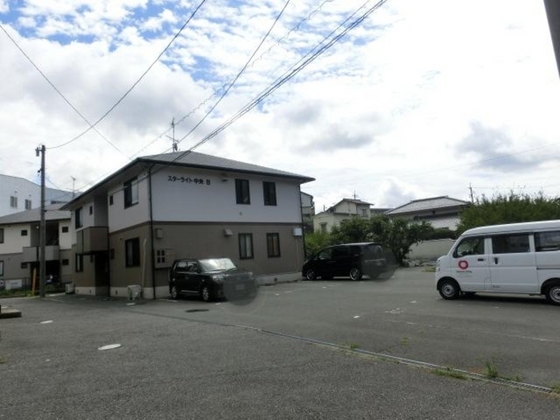 スターライト中央 A棟