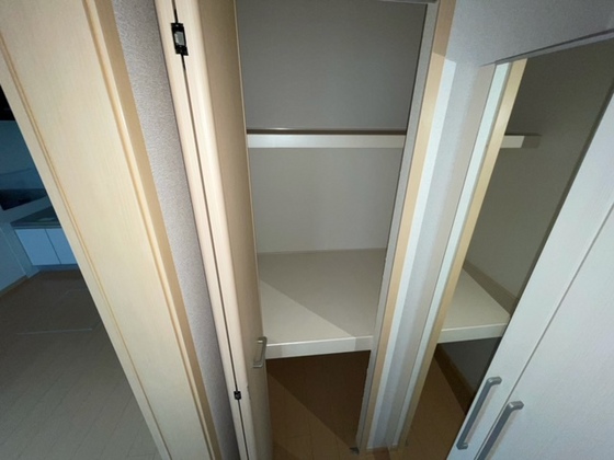 ウィステリアガーデン C