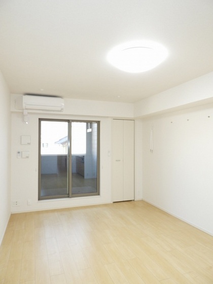 ジェイドイースト