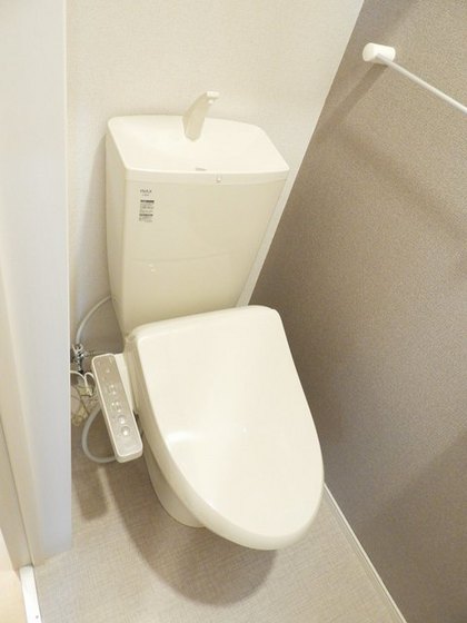 ジェイドイースト