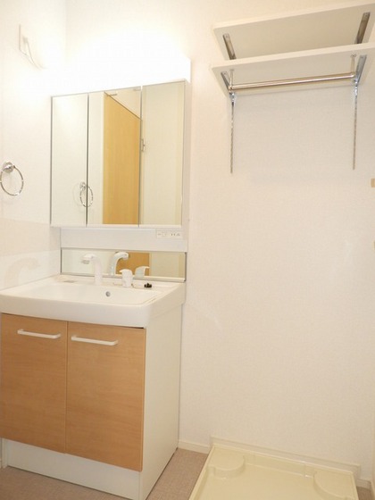 ジェイドイースト