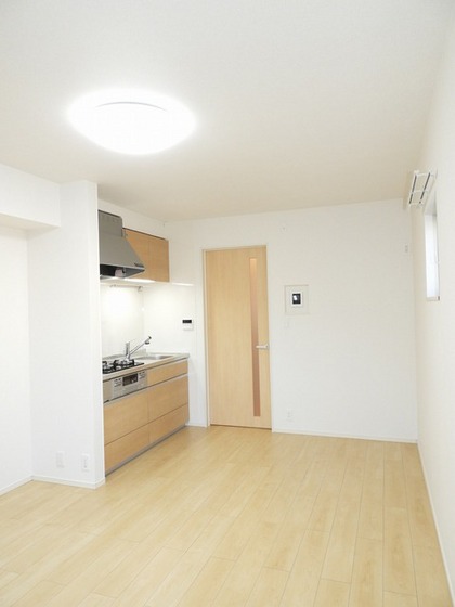 ジェイドイースト