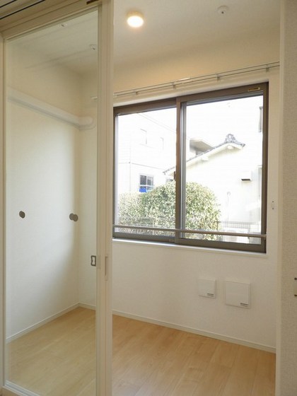 ジェイドイースト