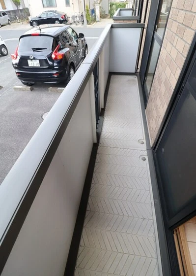 レフィナード A棟