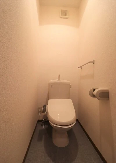 レフィナード A棟