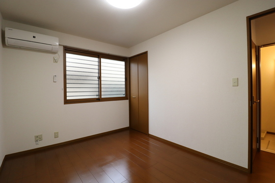 レフィナード A棟