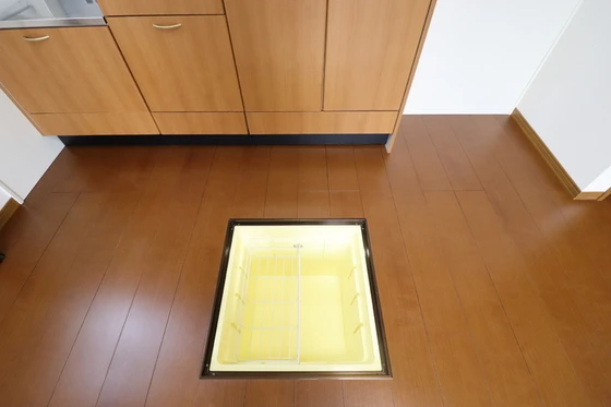 レフィナード A棟