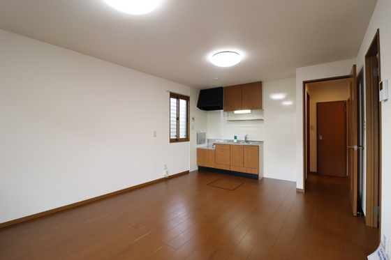 レフィナード A棟