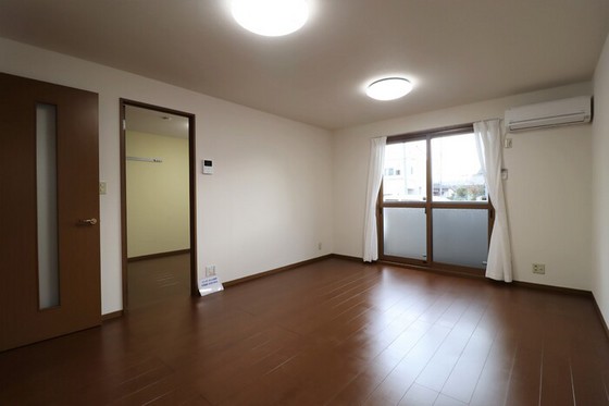 レフィナード A棟