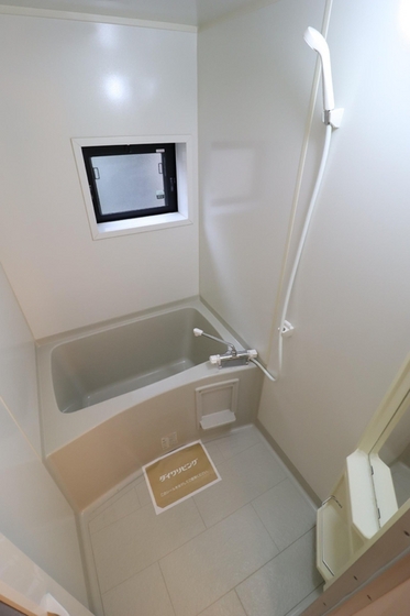 レフィナード A棟