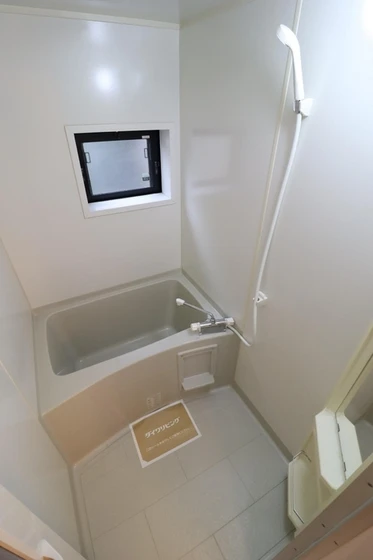 レフィナード A棟