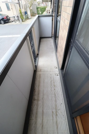 レフィナード A棟