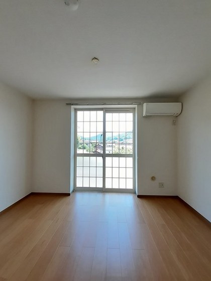 アーバイン・パエーゼ B