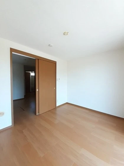 アーバイン・パエーゼ B