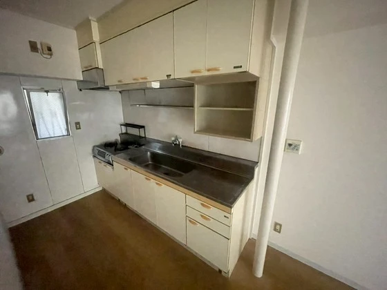 コーポラスウエキ