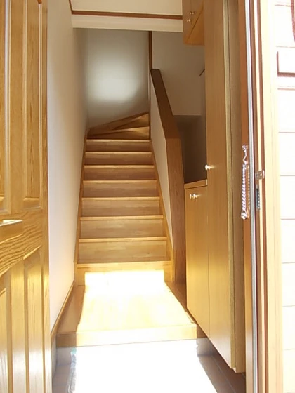 クレストール本宮A