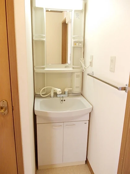 クレストール本宮A