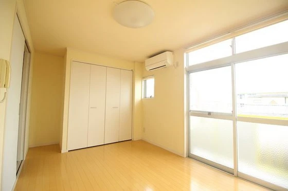 レジデンス伊島B棟