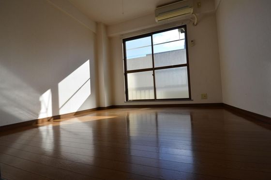 メゾン・ド・ベルプレⅡ号館