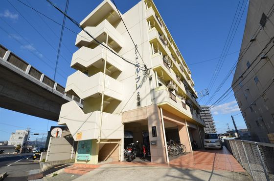 メゾン・ド・ベルプレⅡ号館