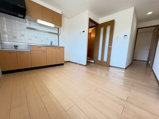 メープル焼山 C