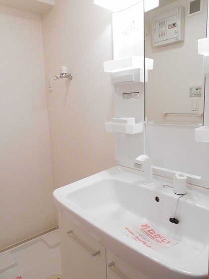 エルファロ A棟