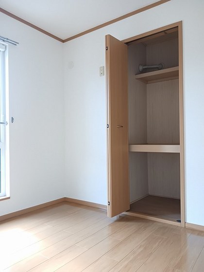 エヴァーグリーンA棟