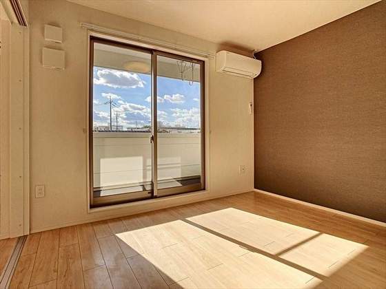 メゾンルミエール