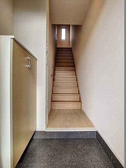 メゾンルミエール