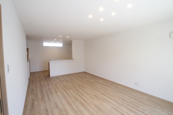 MAISON AZUR(メゾンアジュール) A棟