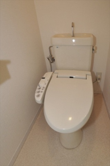 シャンポール東川原