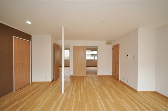 シャンポール東川原