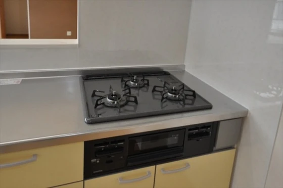 シャンポール東川原